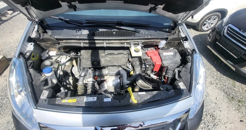Peugeot Partner cena 59900 przebieg: 51819, rok produkcji 2016 z Dukla małe 379